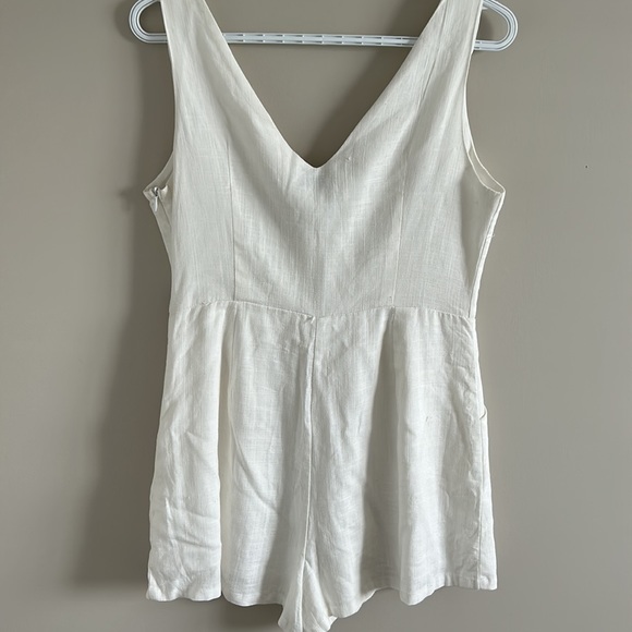 Linen Jumpsuit with Pockets! *bought in AUSTRALIA! - Picture 4 of 4